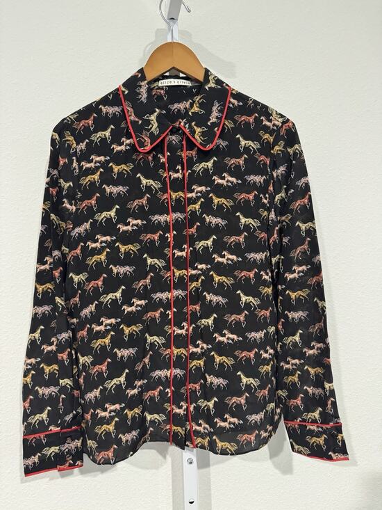Alice + Olivia Tops - Alice + Olivia Willa Placket With Piping Silk Horse Blouse Top M